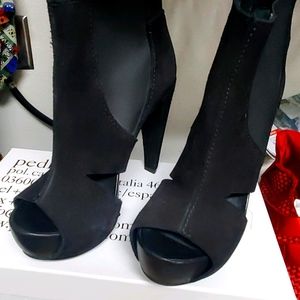 Pedro Garcia Bootie Heels 9.5/10
